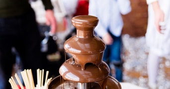 Schokobrunnen Schokobrunnen in Betrieb mit Schokolade