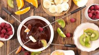 Schokofondue mit viel leckerem Obst