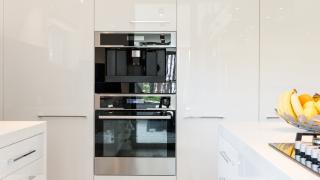 Küche mit Einbau Miele Dampfgarer